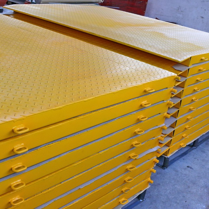 Konténer beálló rámpa négyzet_1.jpg